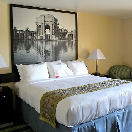 Super 8 By Wyndham Vallejo/Napa Valley Ruang foto
