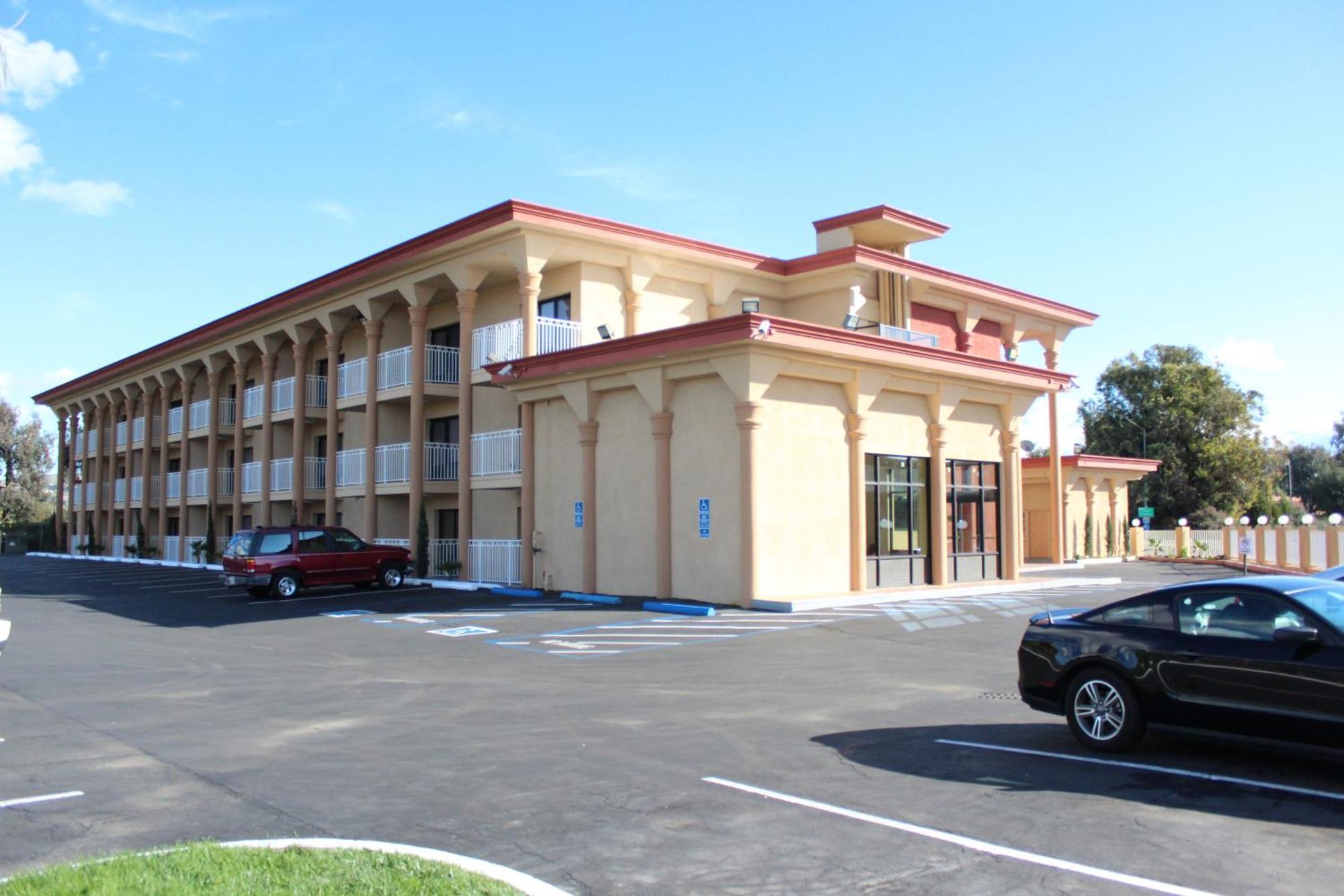 Super 8 By Wyndham Vallejo/Napa Valley Bagian luar foto