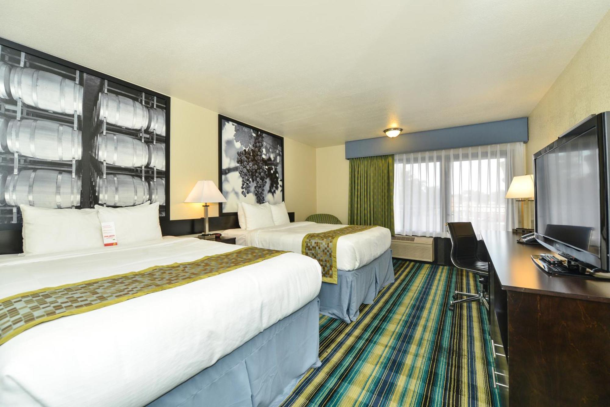 Super 8 By Wyndham Vallejo/Napa Valley Bagian luar foto